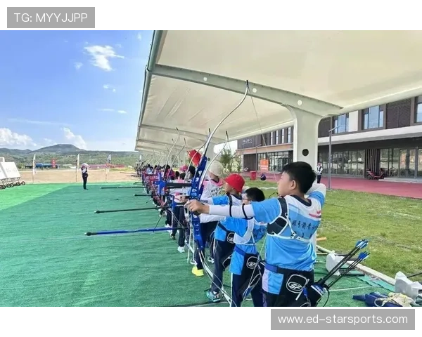 射箭学院加强青少年训练营的心理适应与赛场训练,青少年射箭培训 射箭学院加强青少年训练营的心理适应与赛场训练,青少年射箭培训